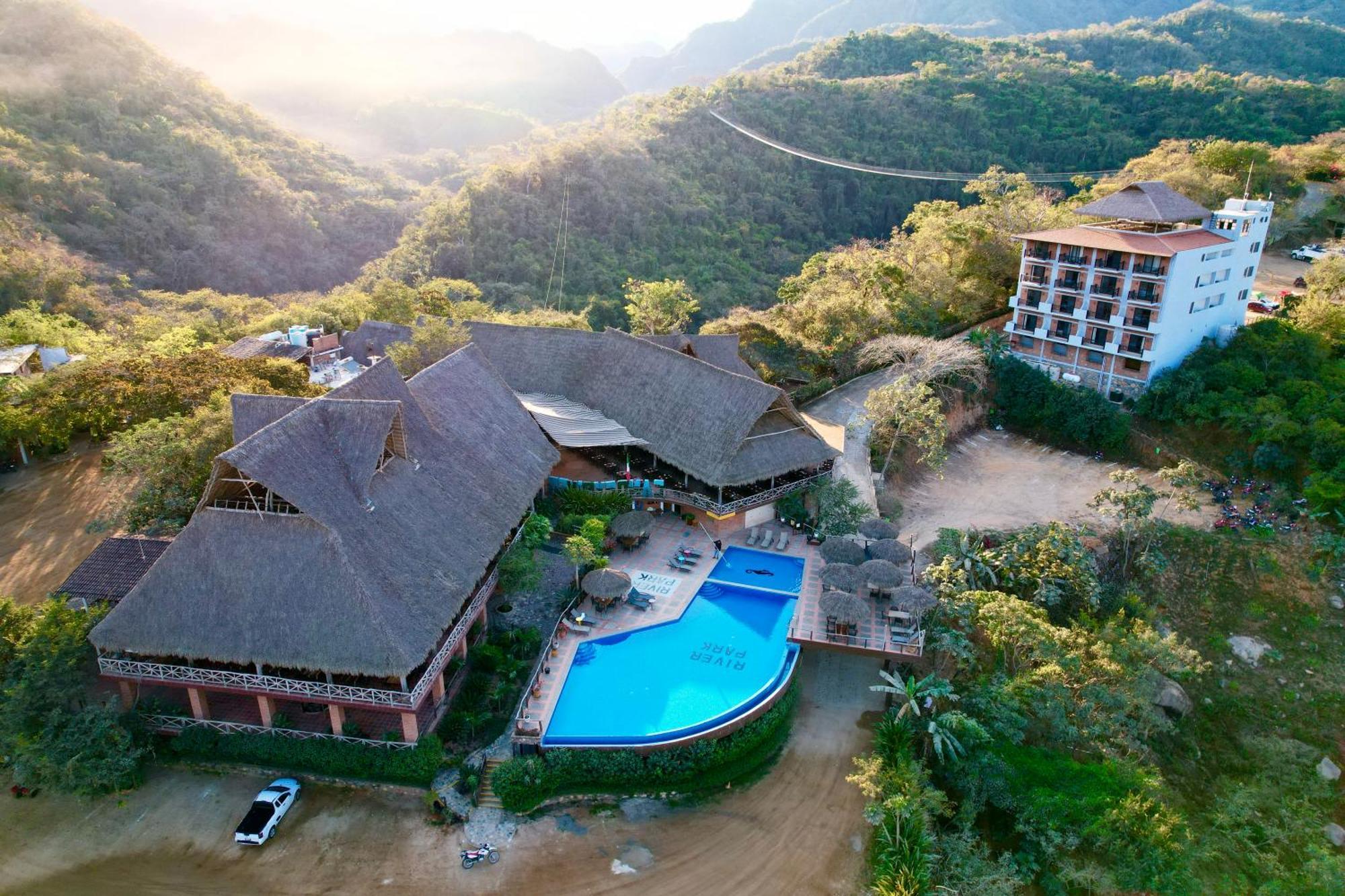 River Park Hotel Puerto Vallarta Esterno foto